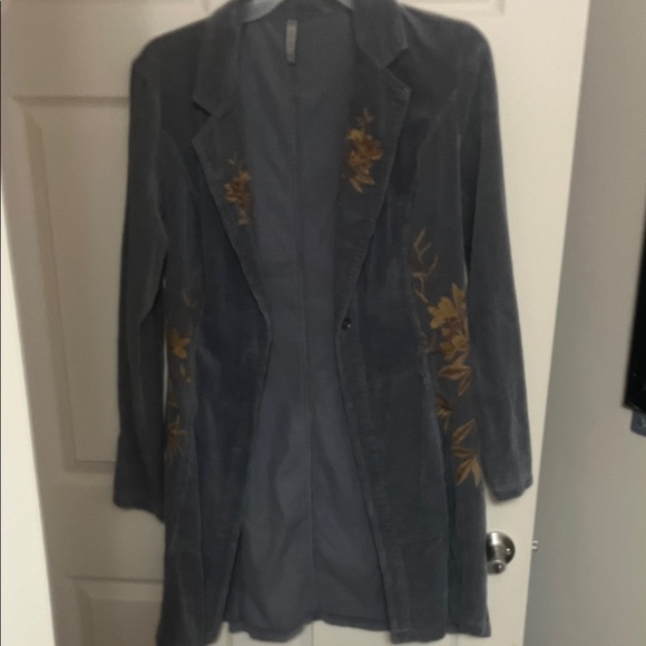 XCVI Jackets & Blazers - XCVI Gray Blazer with Gold Floral Design